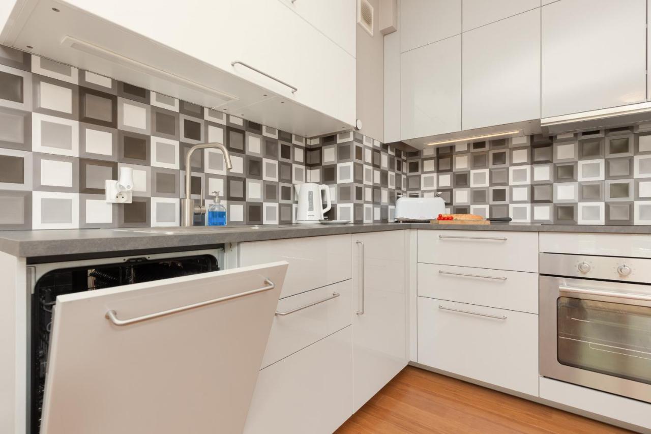 Elegancki Apartament W Centrum Gdyni Z Parkingiem By Noclegi Renters Gdynia Exterior photo