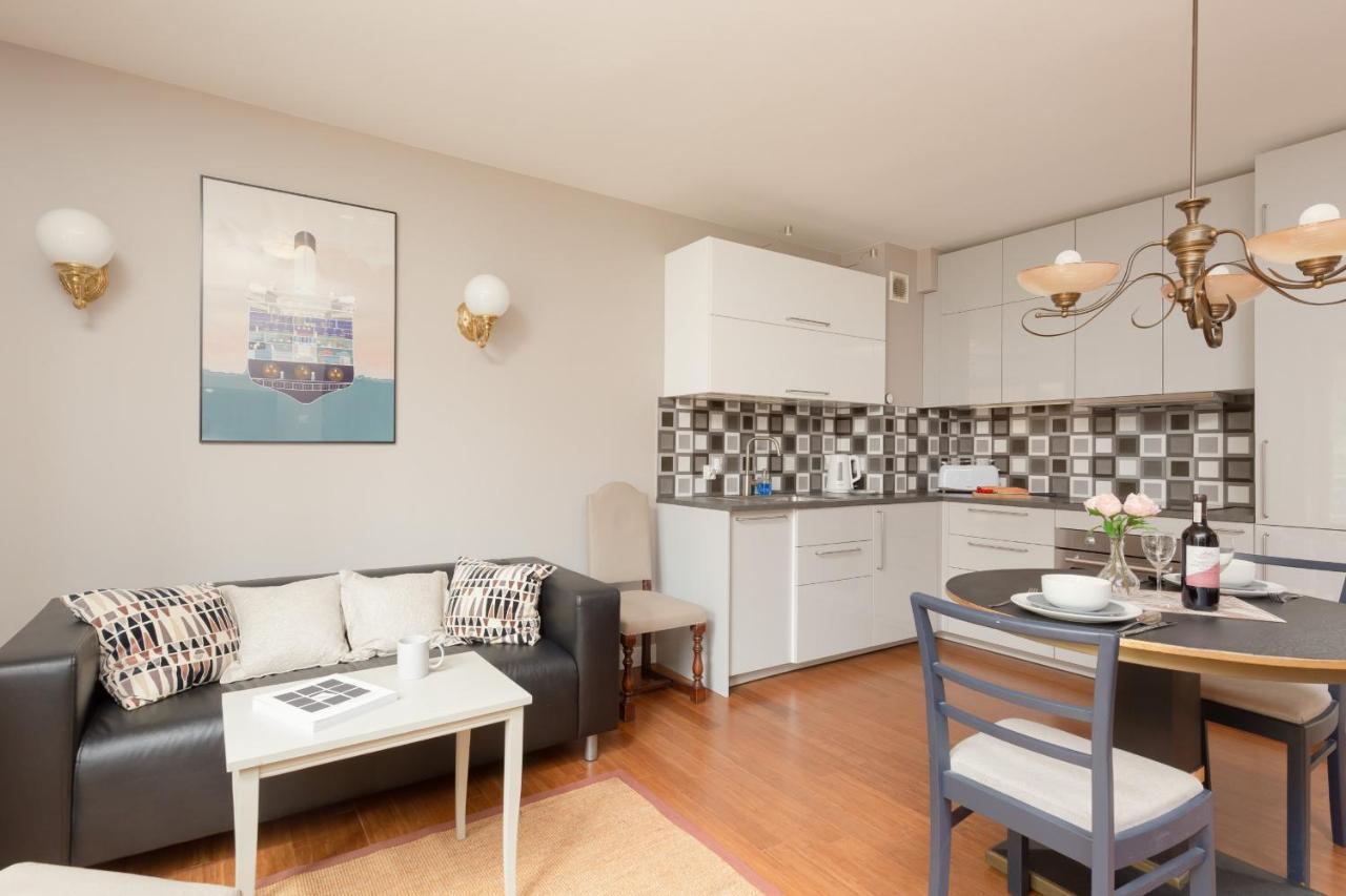 Elegancki Apartament W Centrum Gdyni Z Parkingiem By Noclegi Renters Gdynia Exterior photo